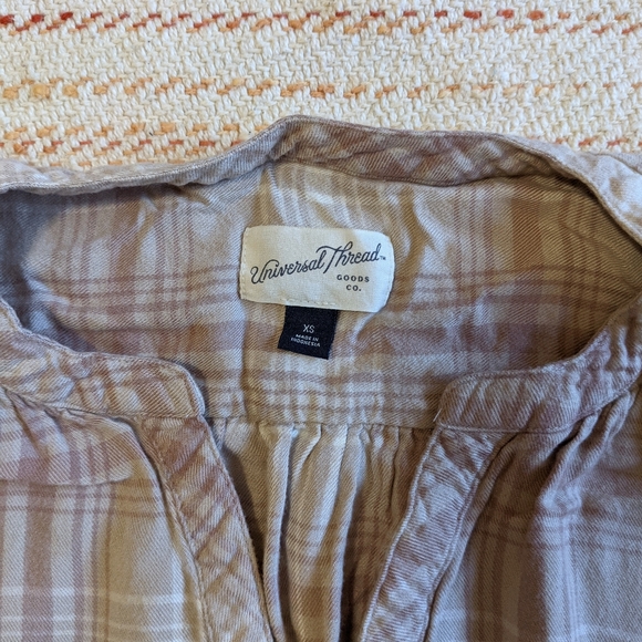 Universal Thread Top - Picture 5 of 6